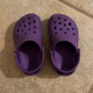 Toddler size 6 dark purple crocs